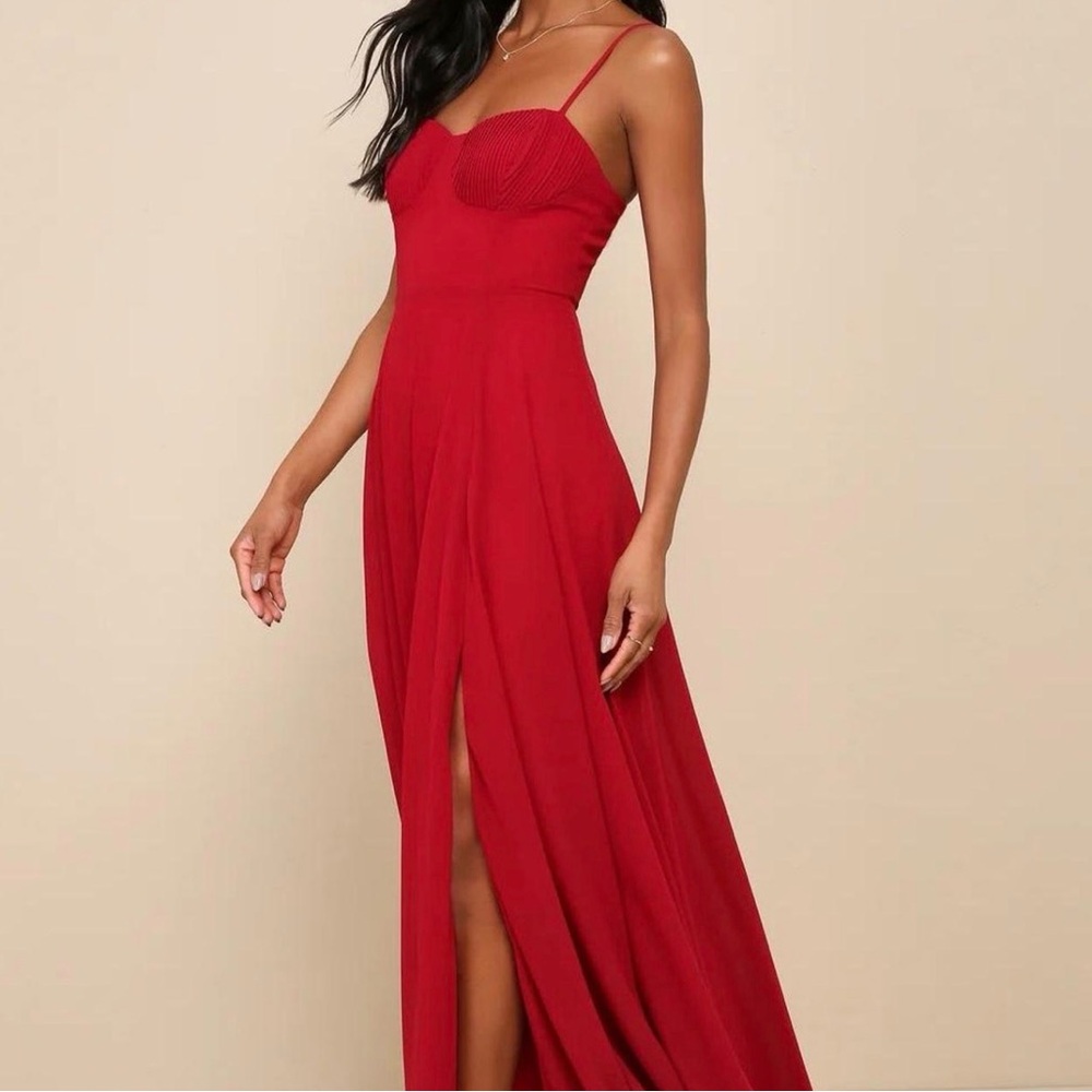 Lulu's Strapless Red Dress